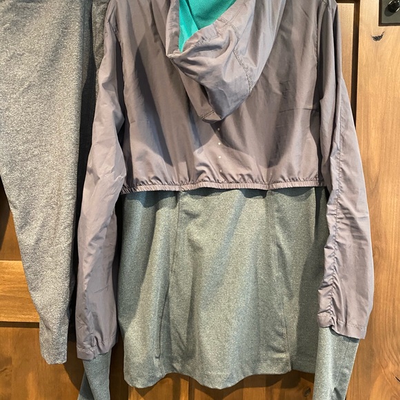 Women’s athletic wear - Picture 6 of 6